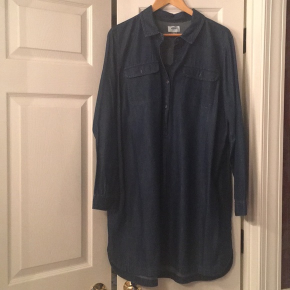 SOLD.  Old navy dress - Picture 1 of 3